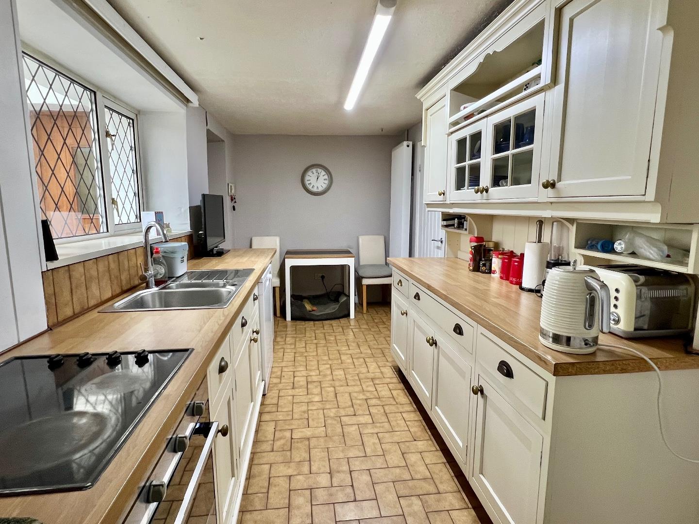 Llangewydd, Bridgend County Borough, CF32 0EU